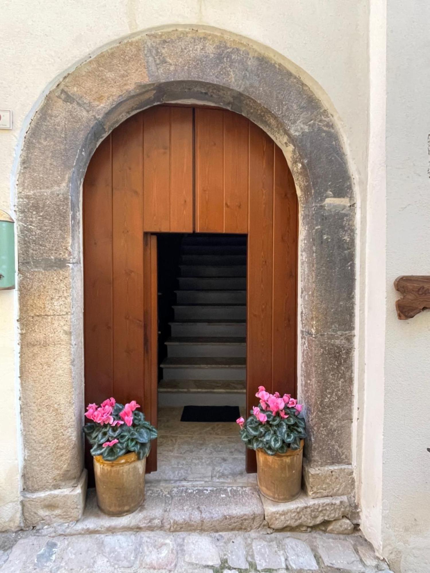 Casa Cuoco Hotel Civita Campomarano Exterior photo